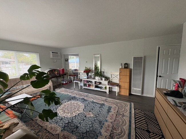 Photo - 5404 Gibbons Dr