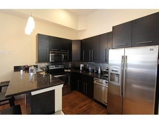 Photo - 1032 Commonwealth Avenue