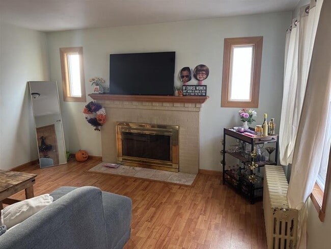 Photo - 203 Denver St