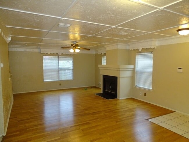 Photo - 6859 Flaming Ridge Dr