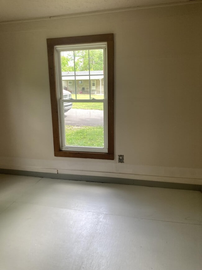 Photo - 1413 E 18th St