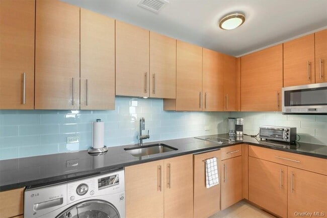 Photo - 1 Renaissance Square Unit 9D