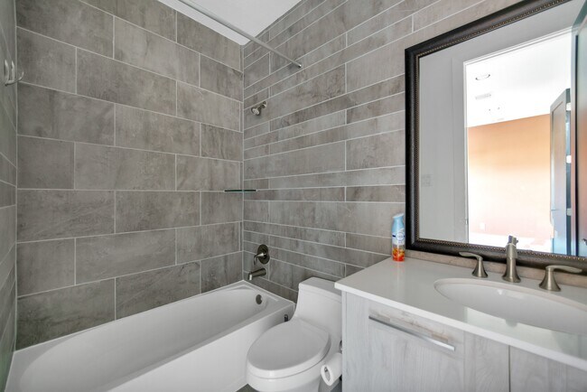 Photo - 9623 Towne Lake Pkwy