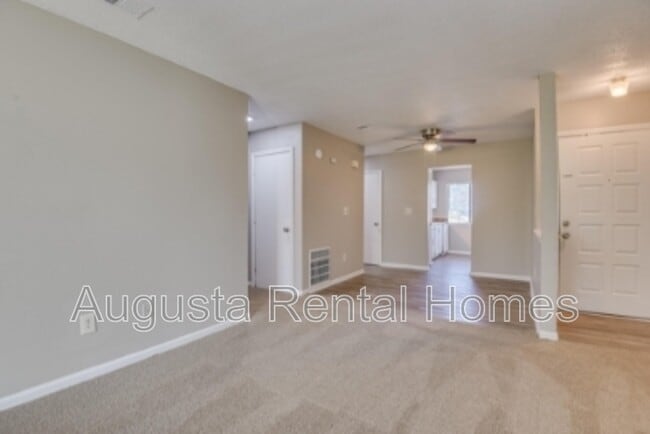 Photo - 2820 Thomas Ln