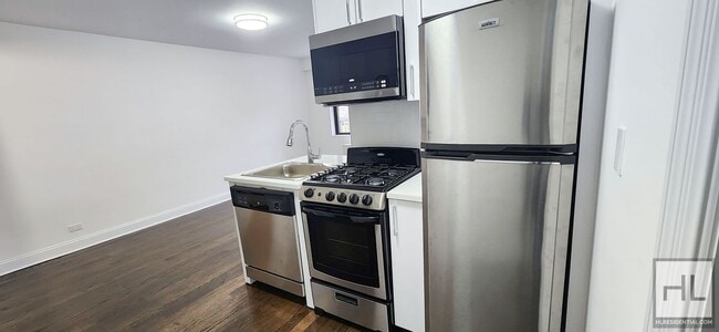 Photo - E 16 ST Unit 3X