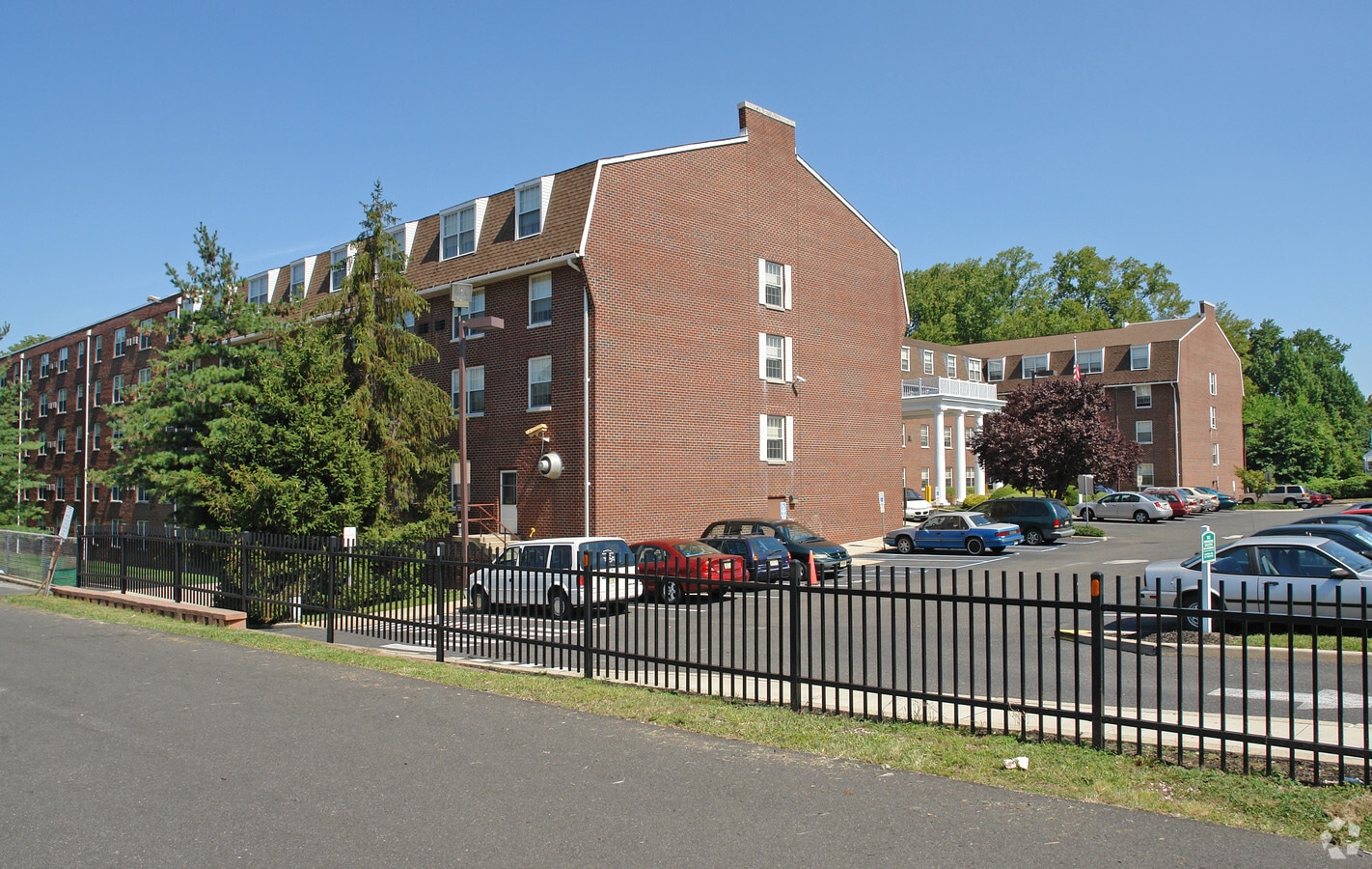 Colonial Park (Leasehold) - Colonial Park (Leasehold)