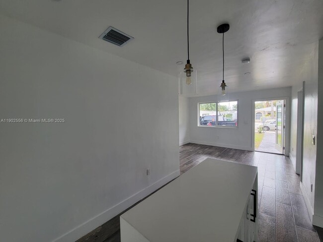 Photo - 1945 NW 154th St