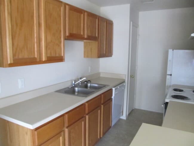 Photo - 305 Creek St Unit B