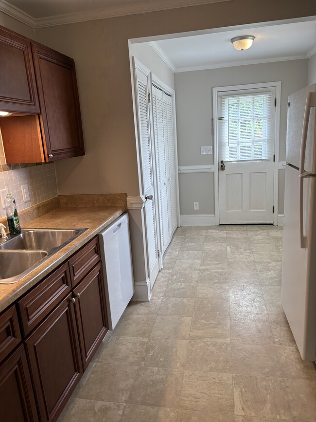 Photo - 106 Willborough Ave