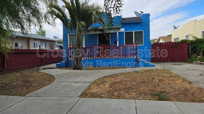 Photo - 126 W 10th St Rental