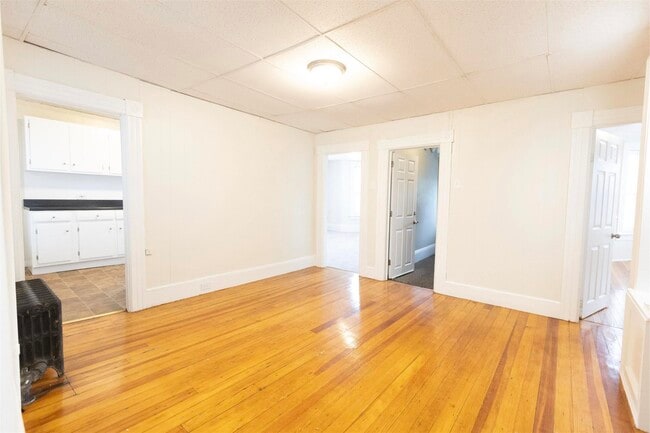 Photo - 470 Spruce St