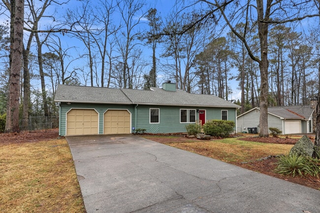 ¡Un espacio de estacionamiento para los dos! - 4357 Marjorie Road Southwest