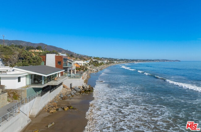 Photo - 31388 Broad Beach Rd