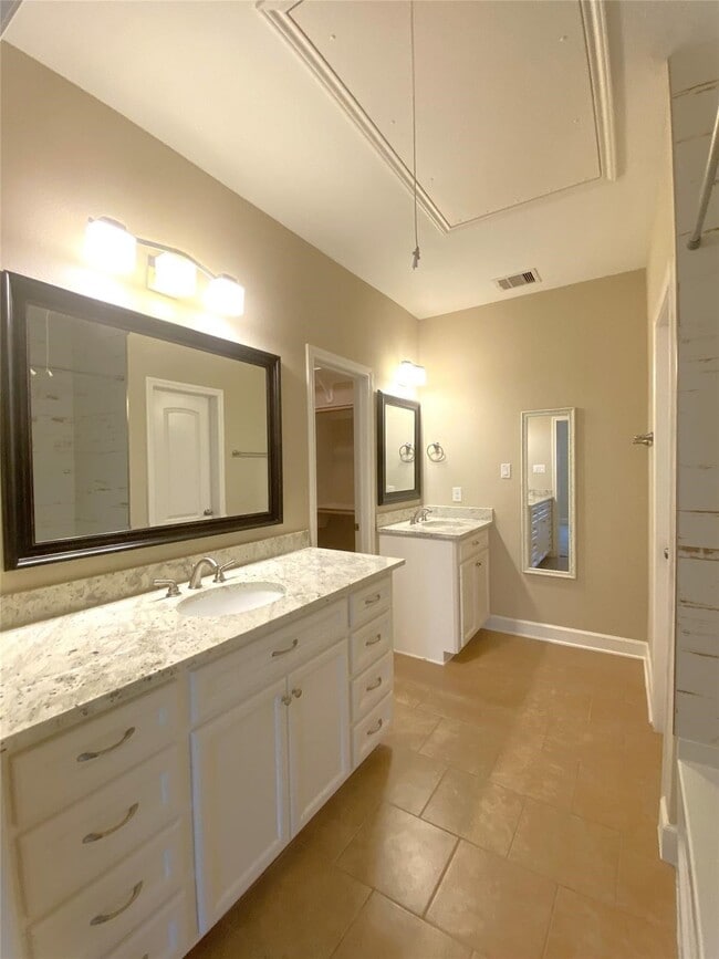 Photo - 305 Felt Cir