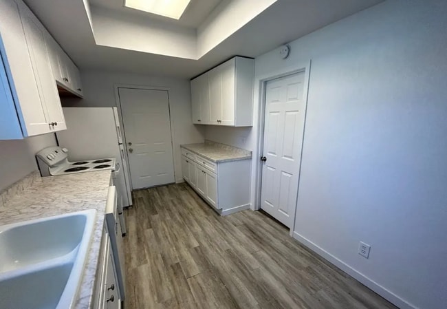 Photo - 314 E Ermina Ave