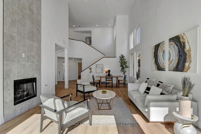 Photo - 3 Bedroom, 2.5 Bath Golf Course Home in Guard-Gated Canyon Gate