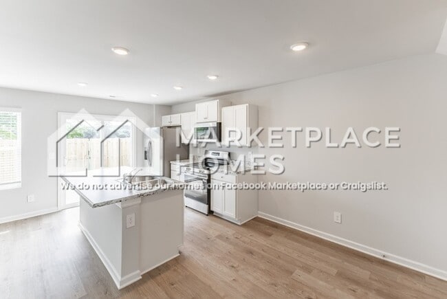 Photo - 4127 Hudson Ct SW