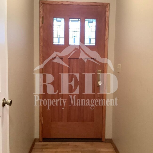 Photo - Central Kitsap Rambler 3 Bed 1.5 Bath 2 car garage