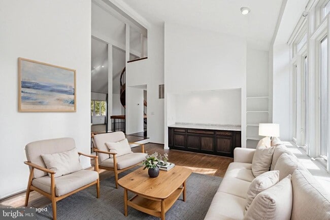 Photo - 1 Springer Ct