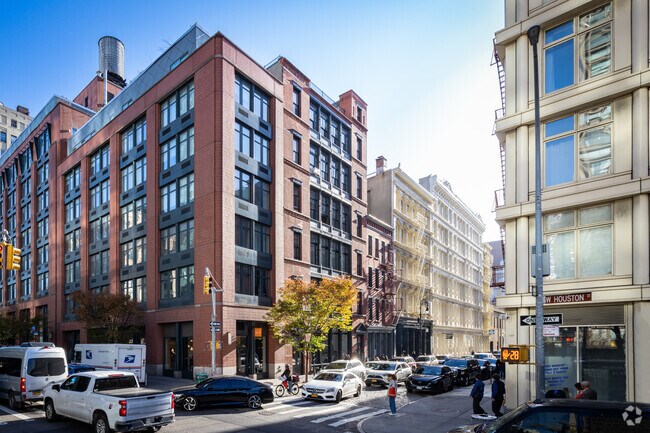 Photo - 150 Greene St