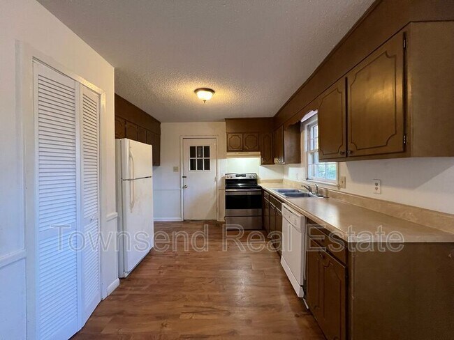 Photo - 236 Ramona Dr