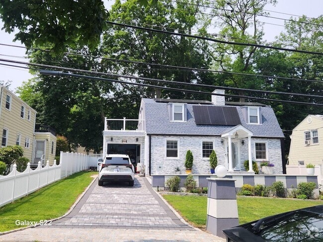 Building Photo - 46 Randolph Rd Rental