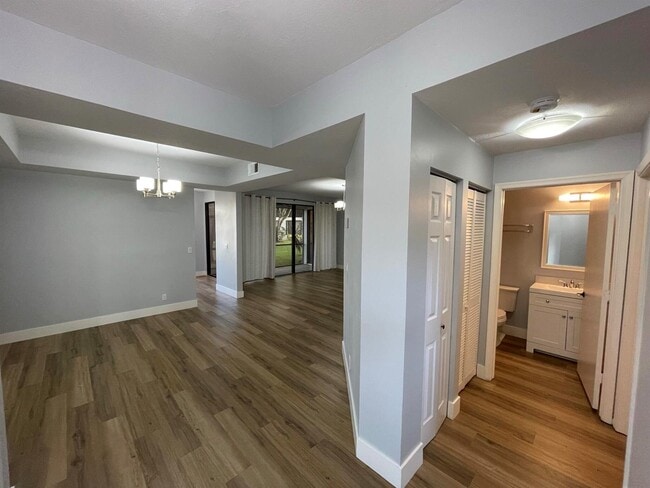 Photo - 7525 NW 61st Ter