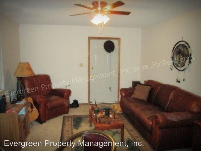 Photo - 211 N Shields St