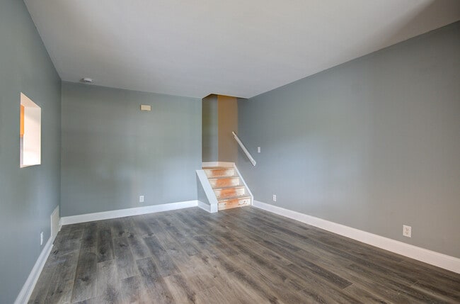 Photo - 2302 Carnation Dr