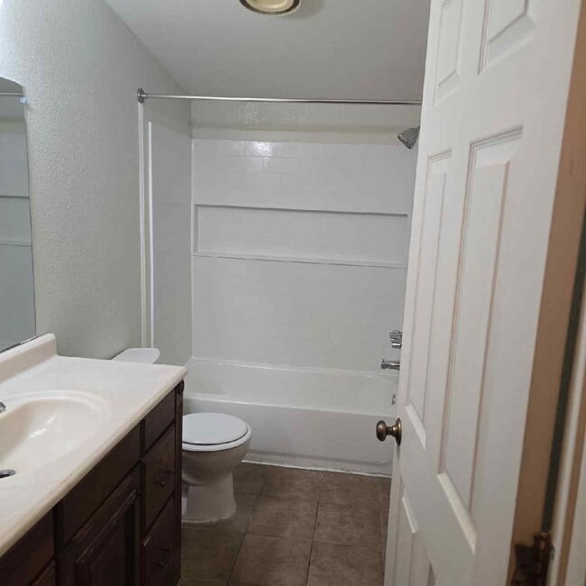 Photo - 760 W Simmons Rd