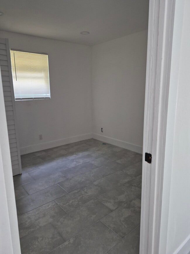 313 SW 1st Terrace