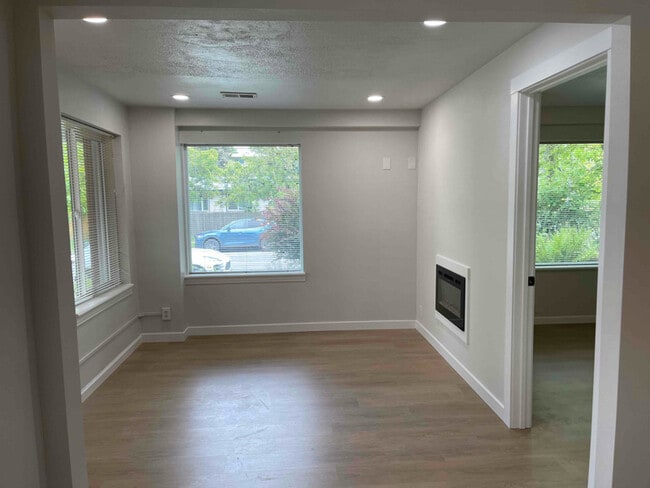 Photo - 8147 9th Ave SW