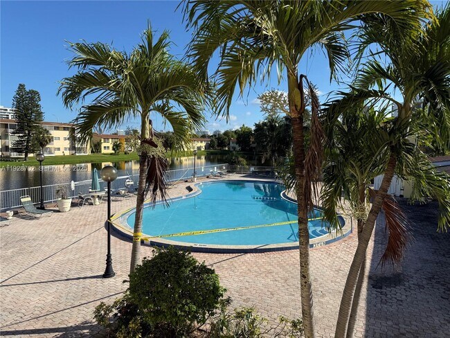 Photo - 2820 NE 201st Terrace Unit F217