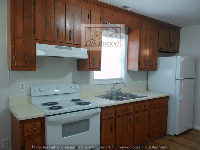 212 N Kalmia Ave