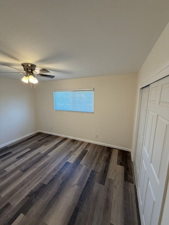 Photo - Recently Renovated 2BD/1BA Triplex Unit - Conveniently Located!