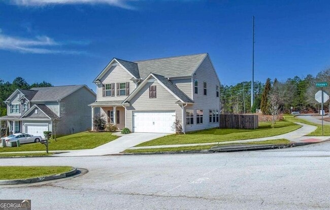 Building Photo - 700 Fitzroy Dr