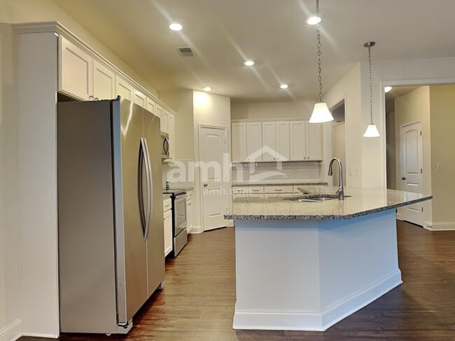 Photo - 1682 Weatherbrook Cir