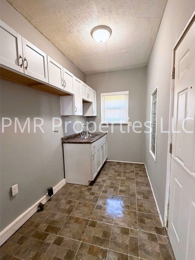 Photo - 5922 N 28th Ave