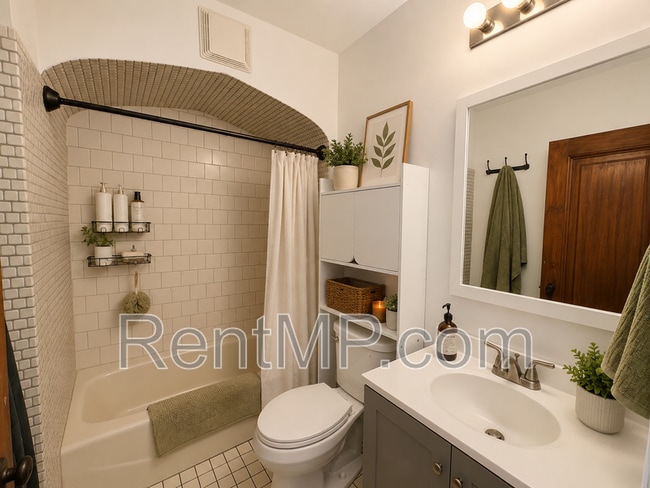 Photo - 706 S Arnold St