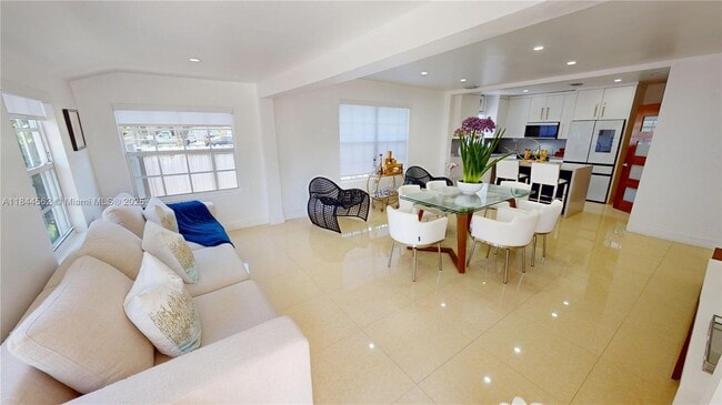 Photo - 2981 SW 12th St Casa