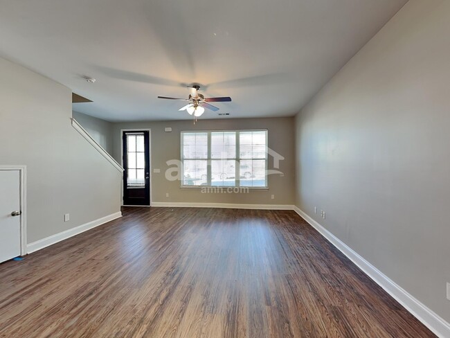 Photo - 5340 Tupelo St