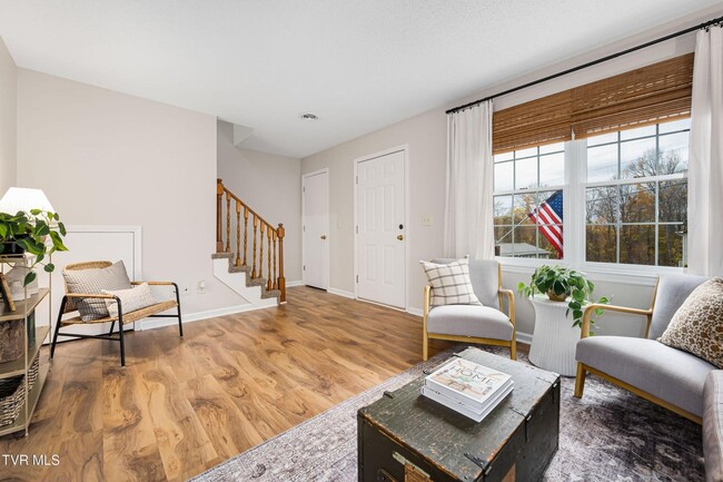 Photo - 2 Bdrm / 1.5 Bath Townhouse in Johnson City - Near ETSU, JCMC & VA