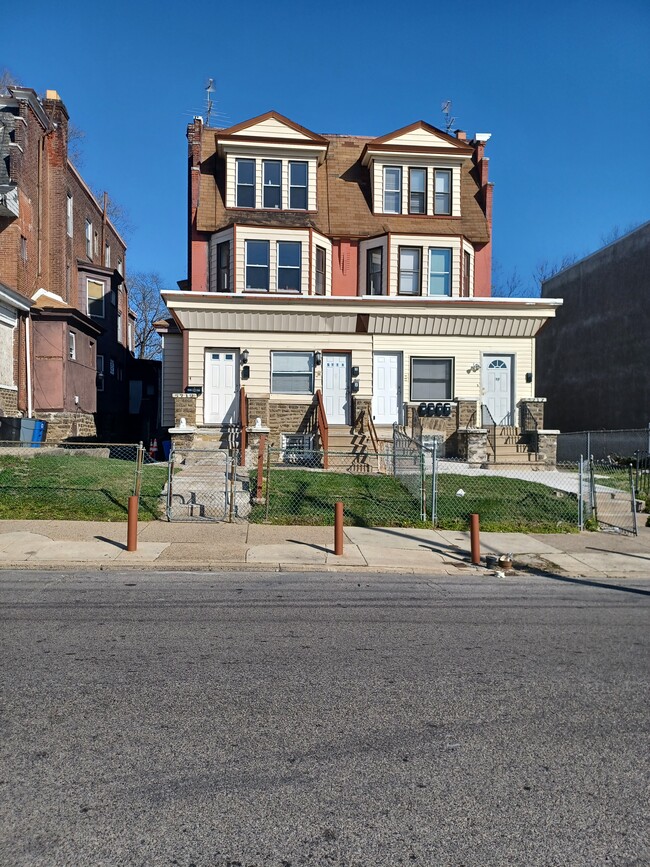 Photo - 5719 N Park Ave Unit 3rd fl apt