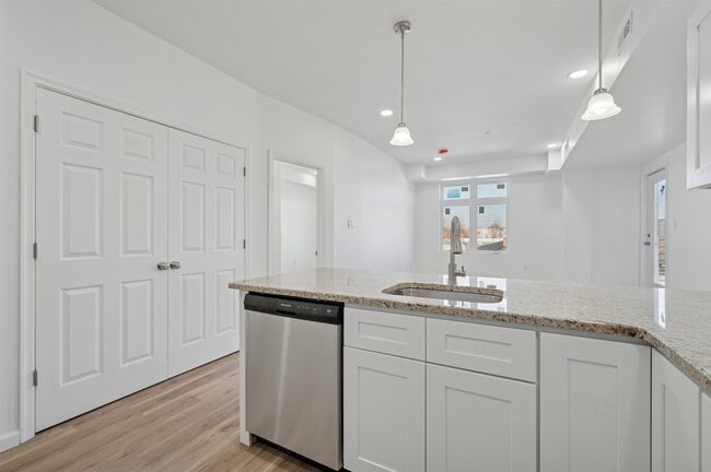 Photo - 4512-16 Lancaster Ave Unit 1A