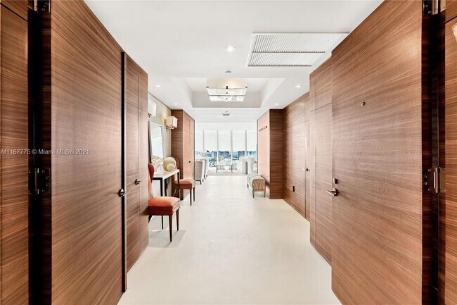 Photo - 18911 Collins Ave Unidad 2705