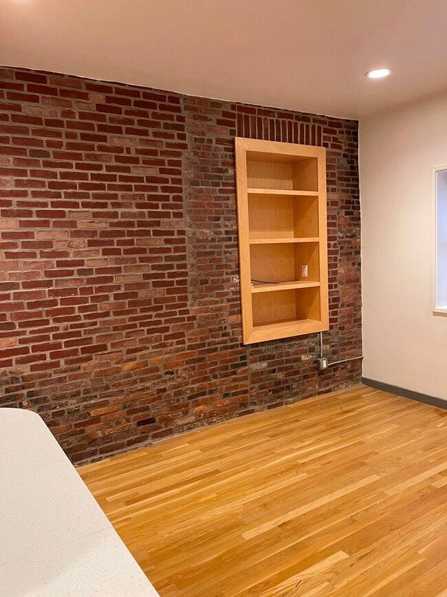 Photo - 144 Bowdoin St Unidad 23