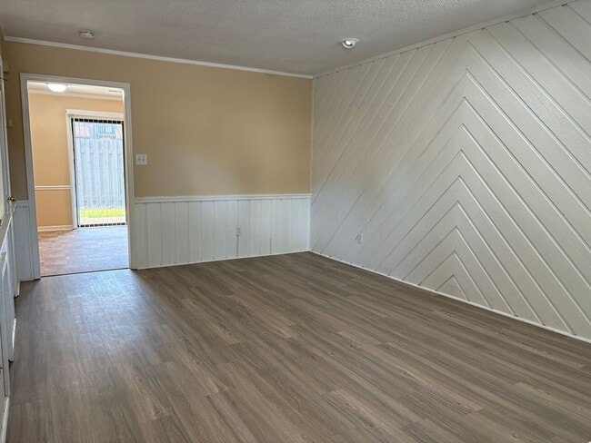 Photo - 2 Bedroom, 1.5 Bathroom Condo in Winston-S... Unit B