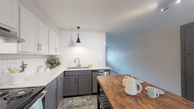 Photo - Station West