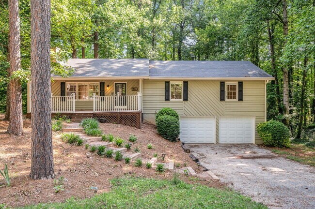 Photo - $500 OFF THE FIRST MONTH'S RENT WITH A LEASE SIGNED BY JULY 24TH!!!
