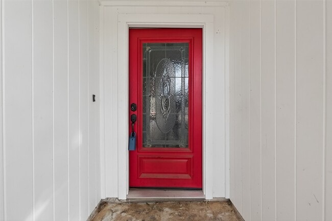 Photo - 22022 Kenlake Dr